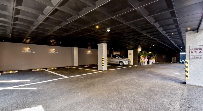 French Code Hotel Changwon Extérieur photo