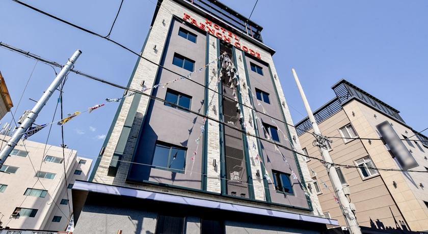 French Code Hotel Changwon Extérieur photo